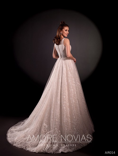 https://amore-novias.com/images/stories/virtuemart/product/AIR014       (4).jpg